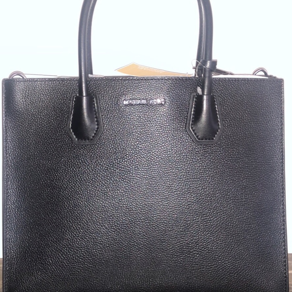 Authentic Michael Kors Mercer Accordion Bag
